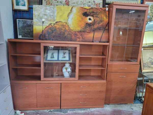 MUEBLE CON VITRINA - Imagen 2