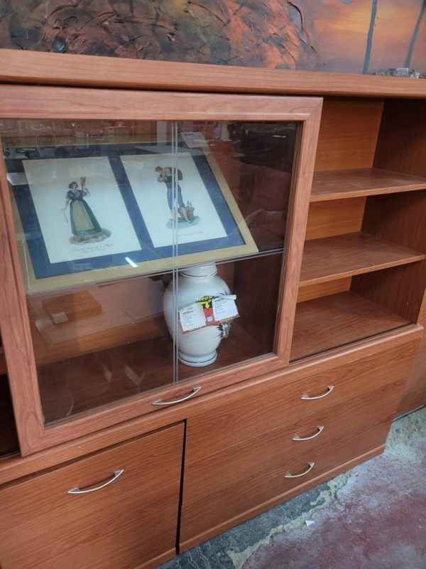 MUEBLE CON VITRINA - Imagen 3