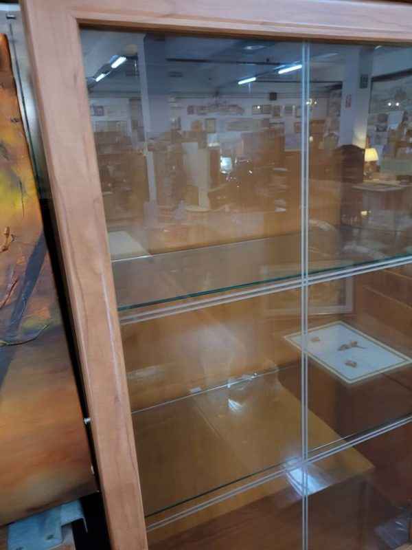 MUEBLE CON VITRINA - Imagen 7