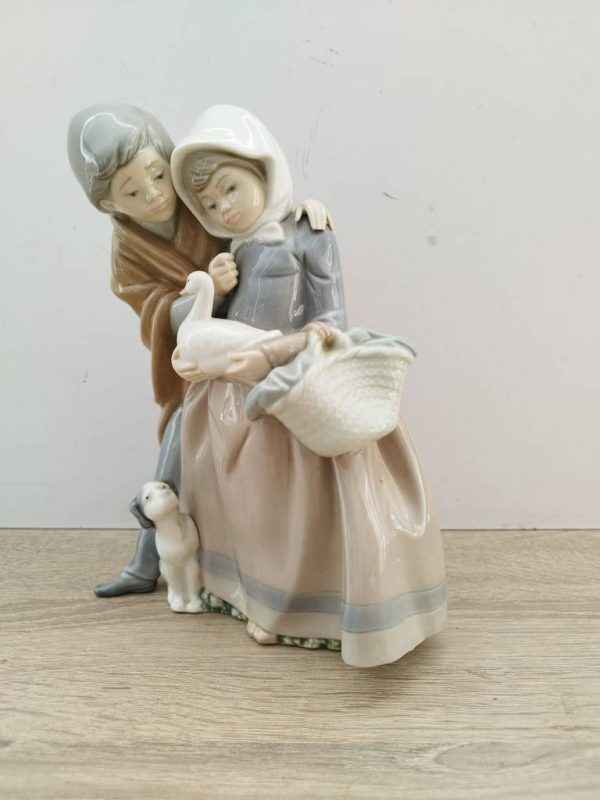 FIGURA EN CERÁMICA DE PAREJA - Imagen 3