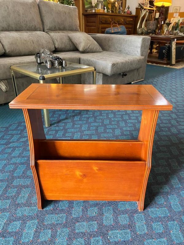 REVISTERO DE MADERA - Imagen 2