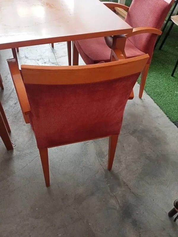 MESA DE CAFETERÍA Y 4 SILLAS - Imagen 5