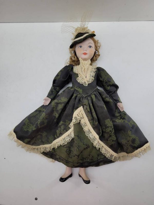 MUÑECA DE PORCELANA