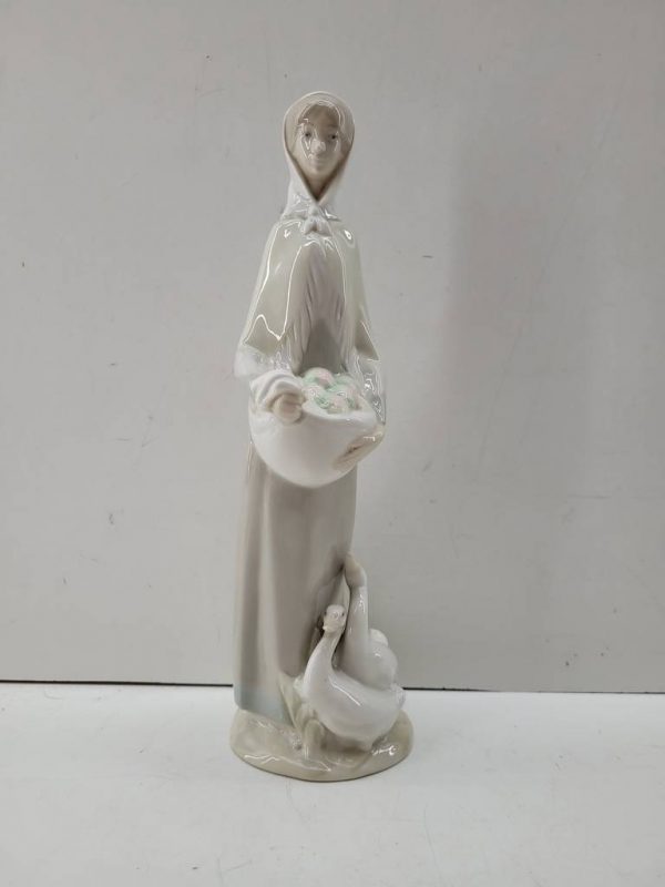 FIGURA DE CERÁMICA