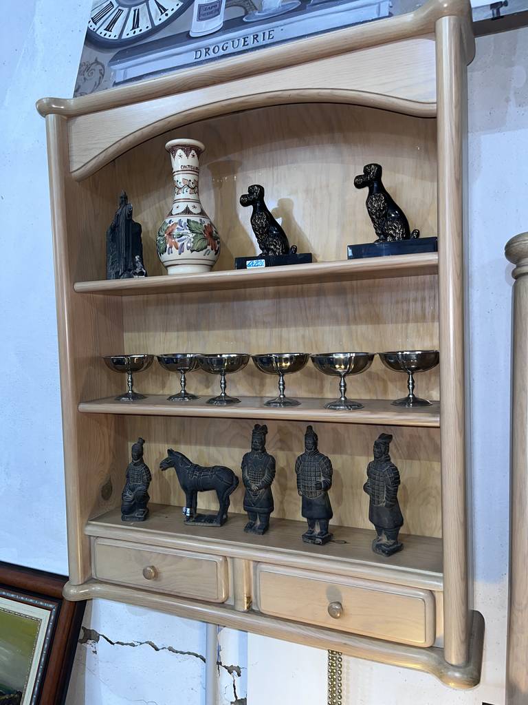 ESTANTERÍA COLGANTE - Imagen 2