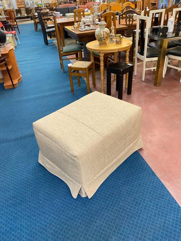 PUFF CON CAMA PLEGABLE - Imagen 2