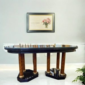MESA DE COMEDOR CLÁSICA