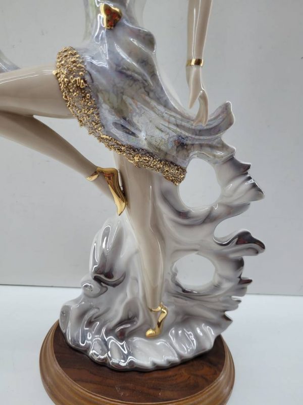 ESCULTURA DE CHICA - Imagen 3