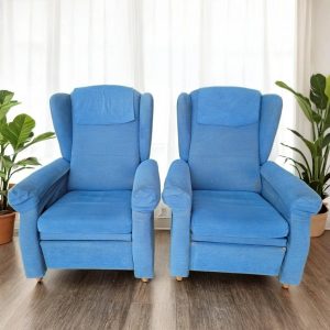 2 SILLONES RECLINABLES