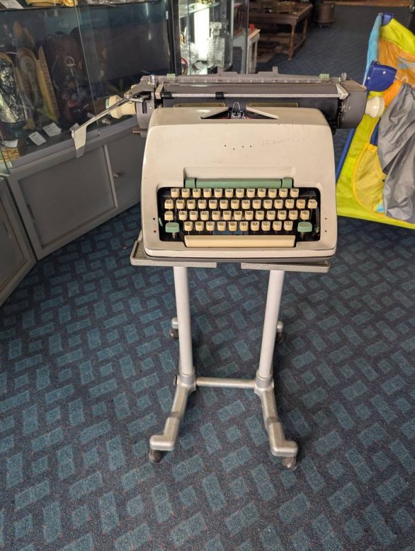 MÁQUINA DE ESCRIBIR - Imagen 2