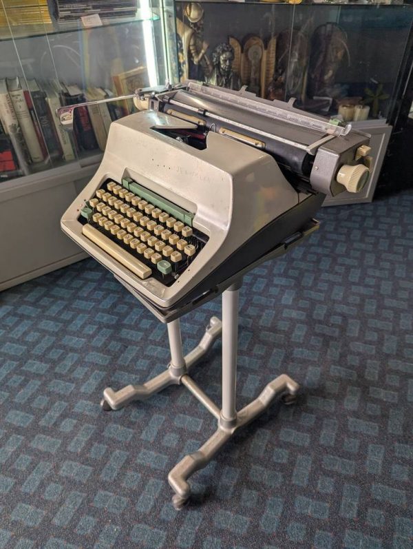 MÁQUINA DE ESCRIBIR - Imagen 3