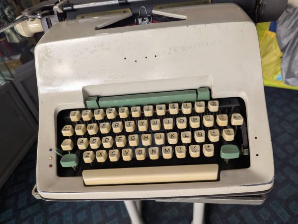 MÁQUINA DE ESCRIBIR - Imagen 5