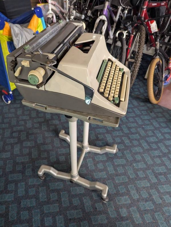 MÁQUINA DE ESCRIBIR - Imagen 9