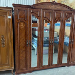 ARMARIO DE 6 PUERTAS