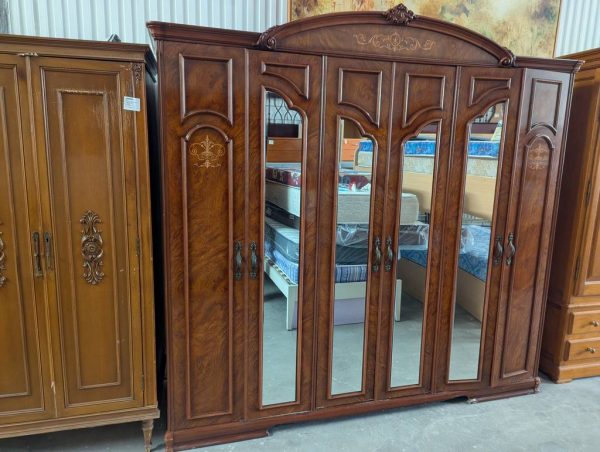 ARMARIO DE 6 PUERTAS