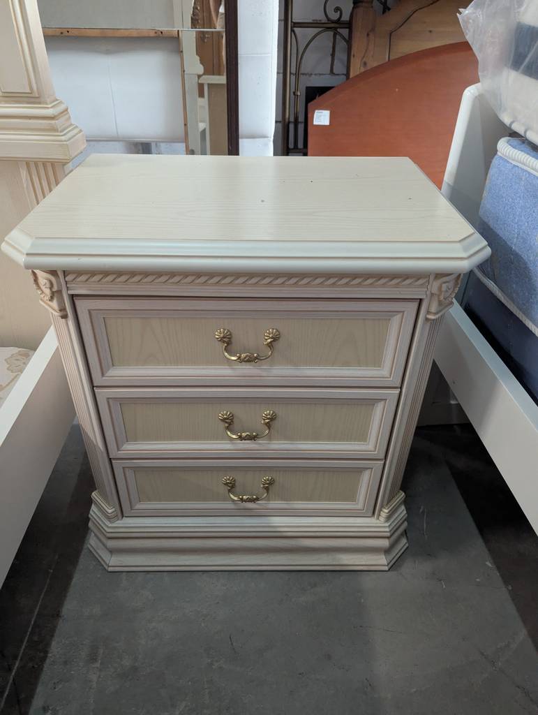 CONJUNTO DE DORMITORIO CLÁSICO - Imagen 6