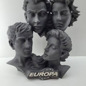 FIGURA DE CARAS