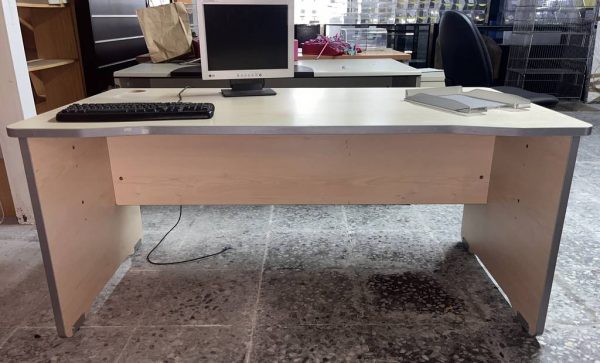 MESA DE OFICINA - Imagen 2