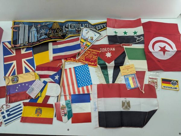 COLECCIÓN DE BANDERAS