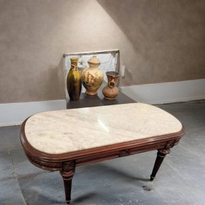 MESA DE CENTRO CLÁSICA