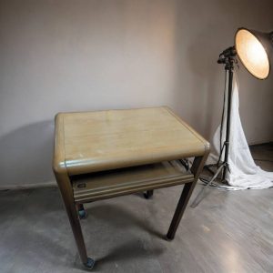 MESA DE ORDENADOR