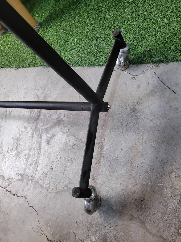 PERCHERO METÁLICO - Imagen 3