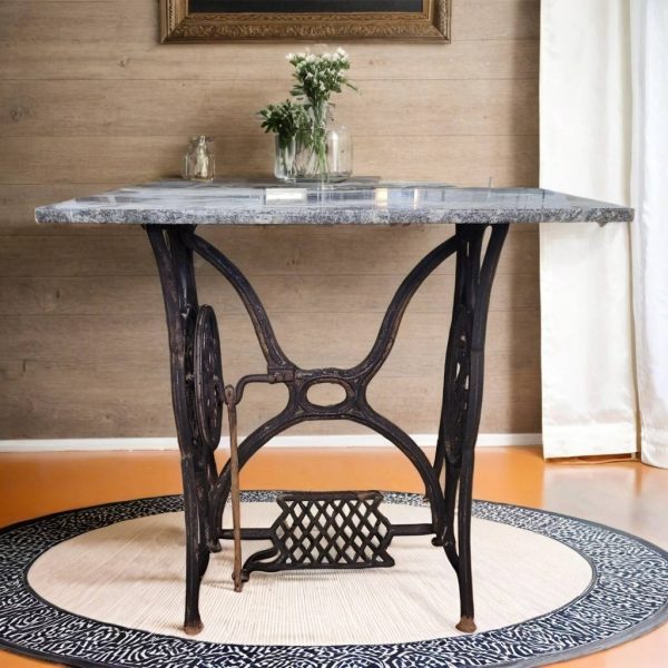 MESA DE MÁQUINA DE COSER CON MÁRMOL