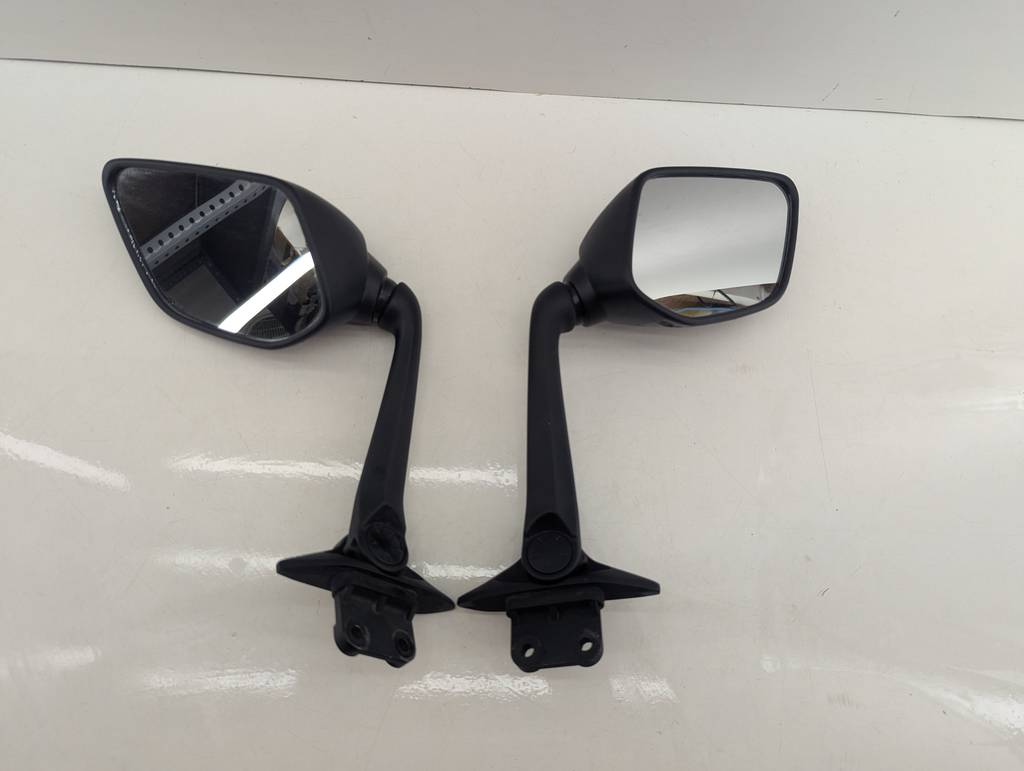 2 ESPEJOS DE YAMAHA MT07/MT-09
