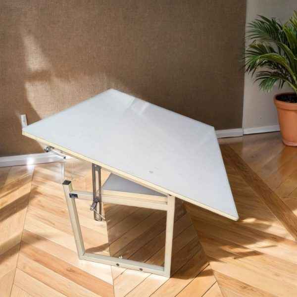 MESA DE DIBUJO