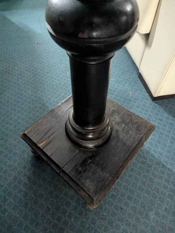 PEDESTAL DE MADERA - Imagen 3