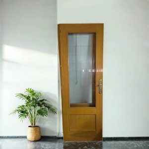 PUERTA CON CRISTAL