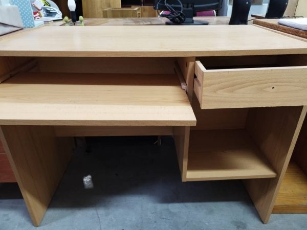ESCRITORIO DE MADERA - Imagen 3