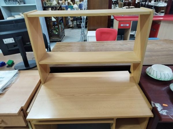 ESCRITORIO CON ESTANTERÍA - Imagen 2