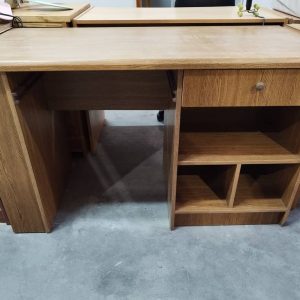 ESCRITORIO DE MADERA