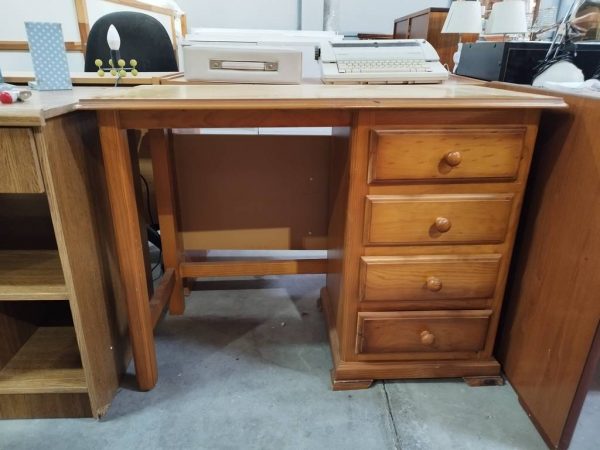 ESCRITORIO DE MADERA DE PINO