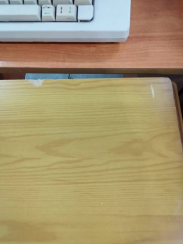 ESCRITORIO DE MADERA DE PINO - Imagen 4