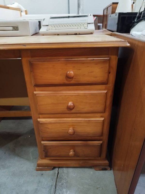 ESCRITORIO DE MADERA DE PINO - Imagen 2
