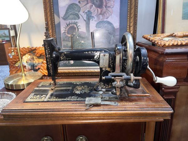 MÁQUINA DE COSER STERLING