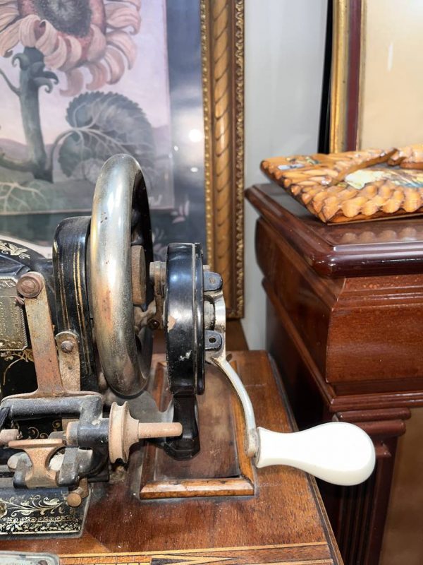 MÁQUINA DE COSER STERLING - Imagen 4