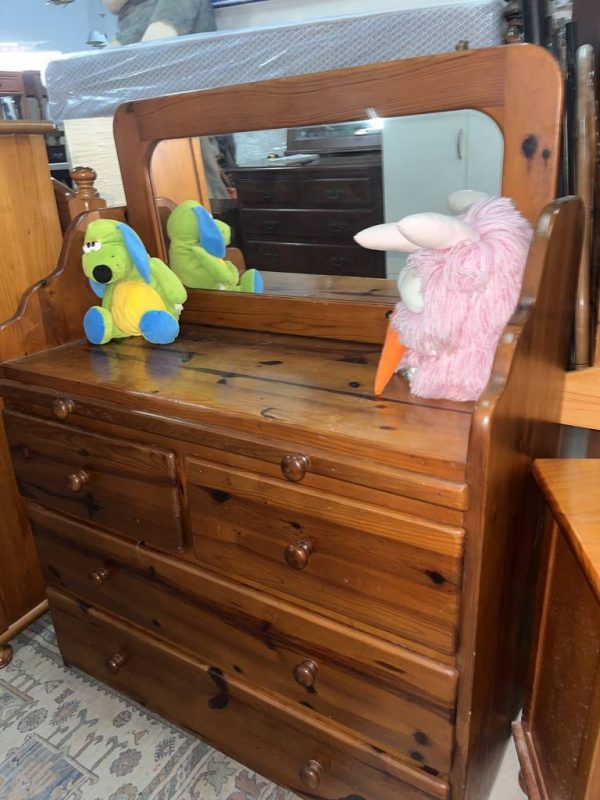 CÓMODA DE MADERA - Imagen 3