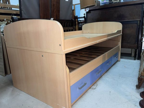 CAMA NIDO