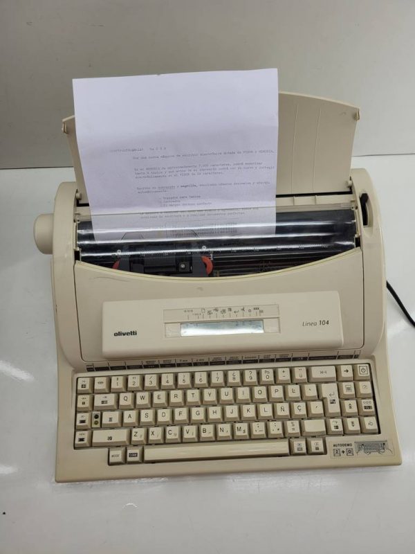 MÁQUINA DE ESCRIBIR OLIVETTI - Imagen 2