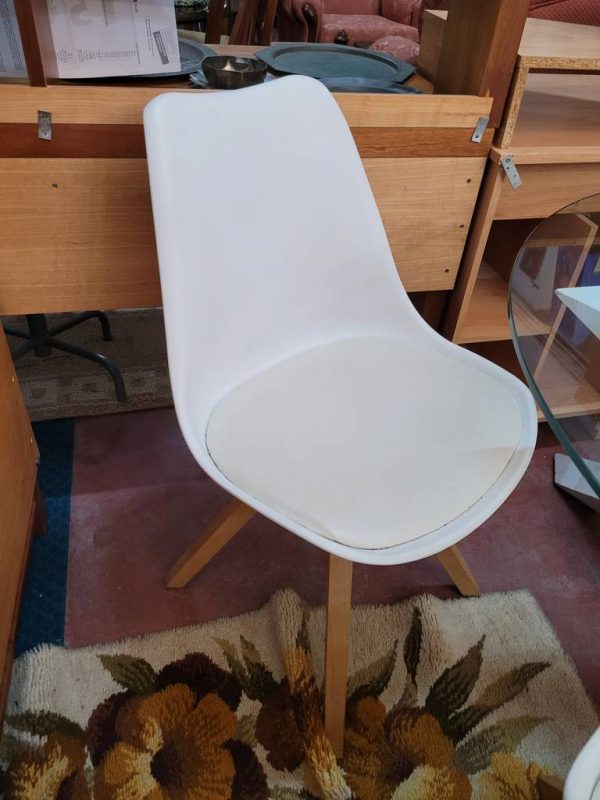 MESA DE COMEDOR Y 4 SILLAS - Imagen 5