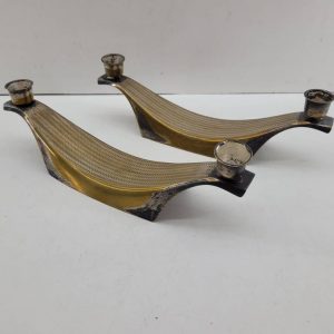 2 CANDELABROS