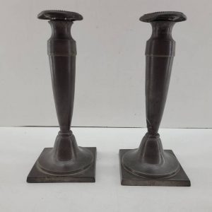 2 CANDELABROS CLÁSICOS