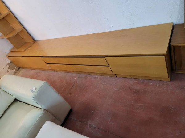 MUEBLE CON ESTANTERÍA - Imagen 2