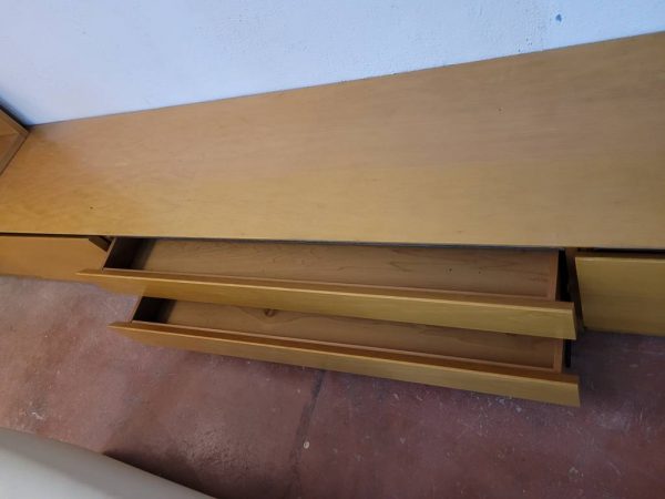 MUEBLE CON ESTANTERÍA - Imagen 4