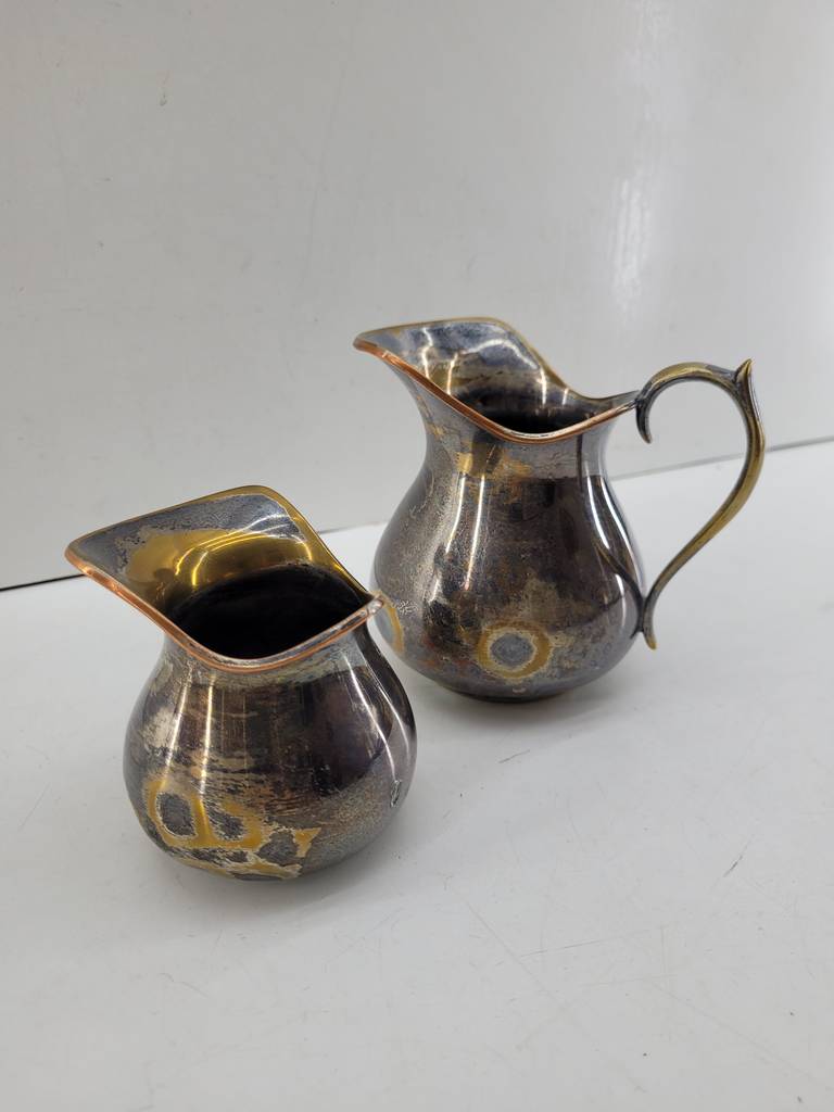 2 JARRAS DE METAL - Imagen 5