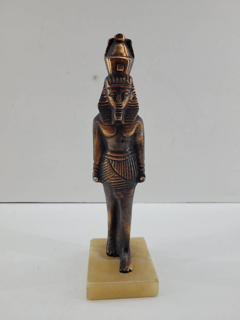 ESTATUA EGIPCIA