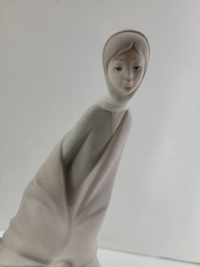ESCULTURA DE CAMPESINA - Imagen 5